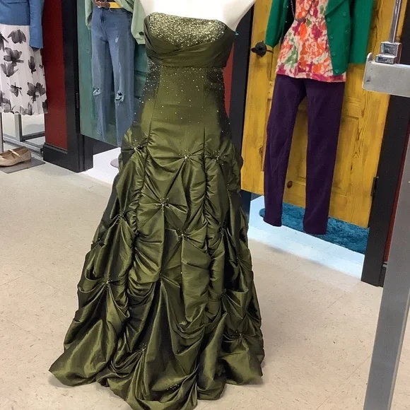 Maggie Sottero Strapless Green Prom Gown - Picture 1 of 8
